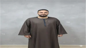 تزايد الطلب على تصميم الجلابية الصعيدي يشل حركة الصانعين بطول قوائم الانتظار في مصر